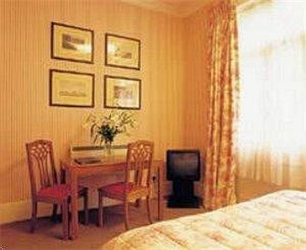 Astons 3* Londres